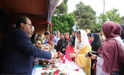 جشن دخترونه در صحن دانشگاه تهران برگزار شد