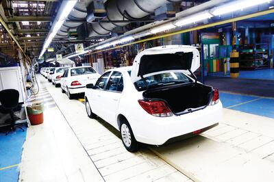 کاهش ۲۴ درصدی تولید خودرو در فروردین