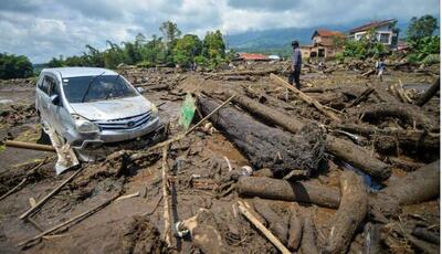 طوفان و رانش زمین در اندونزی با ۵۴ کشته و ناپدید