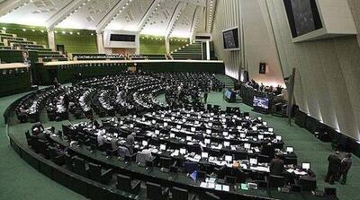 فاجعه است که یک نماینده ۵درصدی تهران بخواهد رئیس مجلس شود!