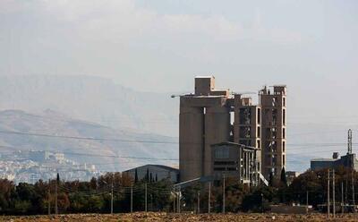 انتقال ۳ کارخانه به خارج از شهر شیراز قطعی شده است