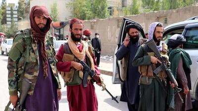 همسفره شدن طالبانی ها با ژنرالهای آمریکایی!+ فیلم