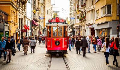 بازدید از خیابان استقلال استانبول و دیدنی های آن