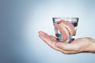 نکات و توصیه های مراقبت از دندان در سالمندی