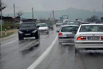 ترافیک نیمه‌سنگین در ۱۰ محور اطراف پایتخت و منتهی به شمال/ بارش باران در جاده‌های ۱۰ استان - عصر خبر