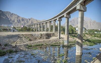 یک تراژدی تلخ در کرمانشاه/ روزانه ۷۰ میلیون متر مکعب فاضلاب به این رودخانه می‌ریزد