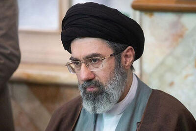 ببینید | تصاویری دیده نشده از مجتبی‌ خامنه‌ای، فرزند رهبر انقلاب در جبهه