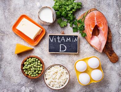 بهترین زمان مصرف ویتامین D چه موقعی است؟ صبح یا شب؟ | کمبود ویتامین D دارید؟ این مواد غذایی را بخورید