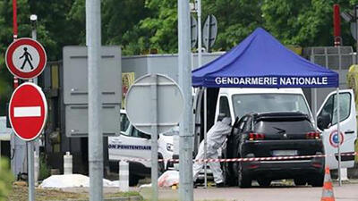 حمله مسلحانه به خودروی زندانیان در فرانسه / 3  پلیس کشته و 3 نفر زخمی شدند