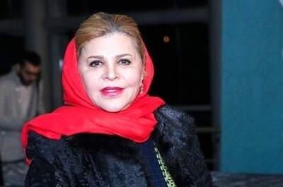 زری خوشکام : سی سال ممنوع‌الکارم کردند؛ علی حاتمی را دق دادند