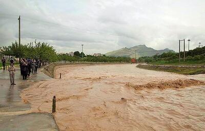 آبرسانی سیار به برخی روستاهای کلات به دلیل سیلاب