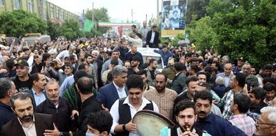 استقبال مردم روستای خرماکلا از توابع شهرستان قائمشهر مازندران از رئیس‌جمهور/ ویدئو