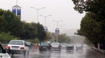 بارش باران در محورهای مواصلاتی ۱۰ استان کشور - مردم سالاری آنلاین