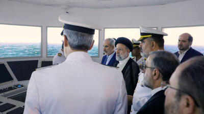 در پایان سفردکتر رئیسی از سامانه شبیه‌ساز پل فرماندهی کشتی در دانشگاه علوم دریایی امام خمینی (ره) بازدید کرد