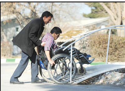 حق پرستاری دولت فقط یک دهم هزینه معلولان را پوشش می‌دهد