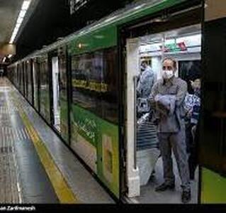 ویدئویی از نوحه‌خوانی دسته‌جمعی در مترو تهران