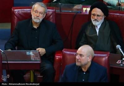 تصویری از علی لاریجانی و حجازی از اعضای ارشد دفتر رهبری در مراسم افتتاحیه مجلس خبرگان