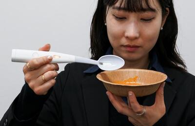 (ویدئو) ژاپنی‌ها برای کاهش استفاده از نمک قاشق با طعم نمک ساختند
