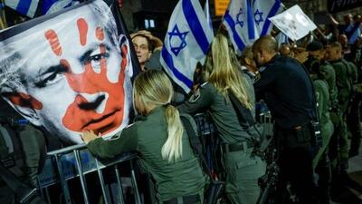 سربازان ذخیره صهیونیست به دلایل مختلف علیه کابینه نتانیاهو تظاهرات می‌کنند