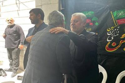 حضور وزیر ورزش در منزل شهید سردار موسوی، سر تیم حفاظت شهید رییسی