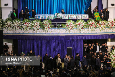 حاشیه‌های مراسم وداع با خادم جمهوری که شهید جمهور شد