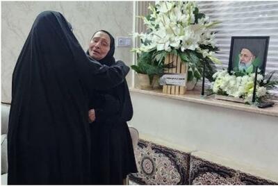 بی‌تابی خواهر رئیس‌جمهور شهید در منزلش