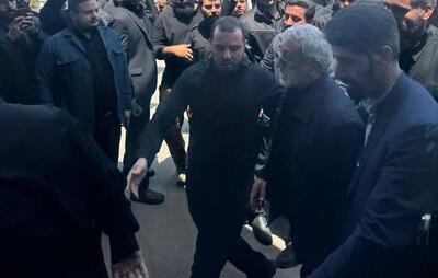 عکس/ حضور سردار قاآنی در مراسم تشییع ابراهیم رئیسی | اقتصاد24