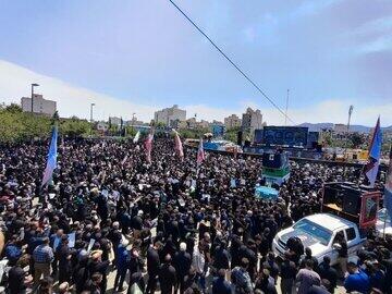 چند نفر در مراسم تشییع شهید جمهور در مشهد حضور دارند؟