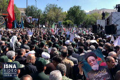 حضور تاریخی و باشکوه در مراسم بدرقه شهدای خدمت نشان از بصیرت بالای مردم قدردانِ ایران داشت
