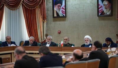 جلسه گروه‌های مقاومت در تهران با حضور سردار سلامی و سردار قاآنی