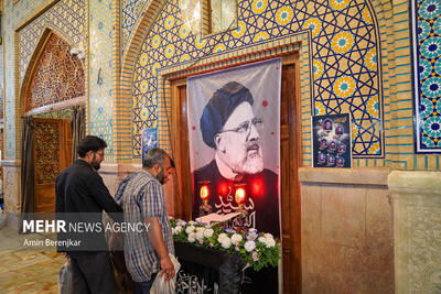 دسته عزاداری مردمی به مناسبت شهادت رئیس جمهور در شیراز