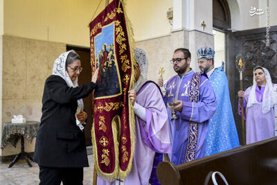 عکس/ ادای احترام و دعا برای رئیس جمهور شهید در کلیسای سرکیس