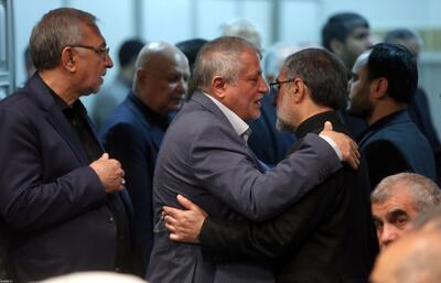 عکس | تصویری از رئیس دفتر ابراهیم رئیسی در آغوش محسن هاشمی - عصر خبر