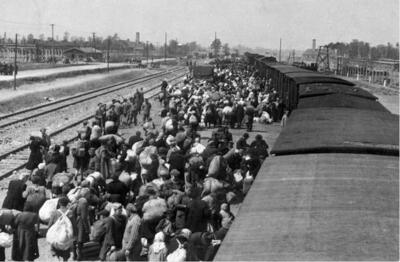 (ویدیو) آخرین قطاری که یهودیان را به ارودگاه آشویتس برد