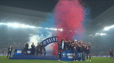 مراسم اهدای جام قهرمانی حذفی فرانسه به پاری سن ژرمن