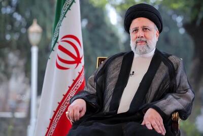 کیهان: کسانی که قبلا رئیسی را تخریب می‌کردند امروز او را ستایش می‌کنند؛ مراقب باشیم با پنبه سر نبرند!