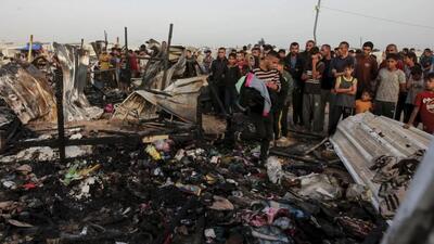 آوارگانی که «زنده زنده» در چادرها در آتش سوختند؛ ادعای نتانیاهو: اشتباهی غم‌انگیز بود، بررسی می‌کنیم
