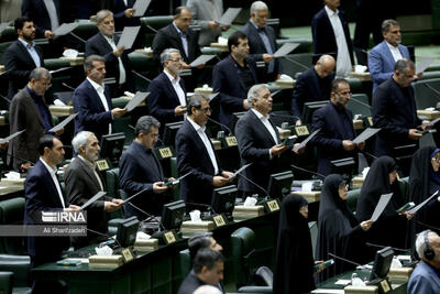 خوش و بش خبرساز لاریجانی و قالیباف در آستانه انتخابات ریاست جمهوری+ عکس