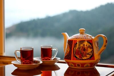 مضرات نوشیدن چای داغ : خطر ابتلا به سرطان مری !