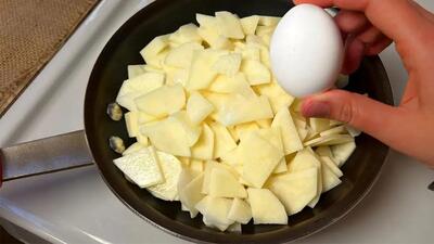 طرز تهیه 8 غذای خوشمزه با سیب‌زمینی، تخم‌مرغ و پیاز + فوری و ارزان
