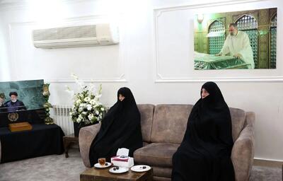 دیدار سوزناک دختران و همسر رئیسی با عروس امام خمینی/ تصاویر