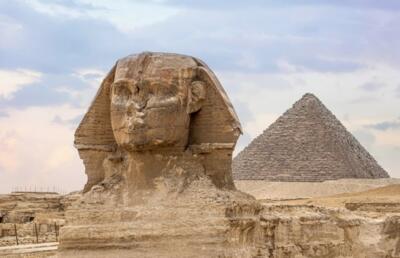 اتفاقات عجیب و غافلگیرکننده در اهرام ثلاثه مصر: سفری به دنیای راز و رمز