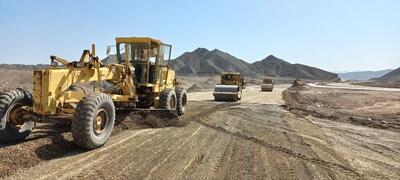 با نگاه ویژه دولت، سیستان و بلوچستان به کارگاه پروژه‌های راهسازی تبدیل شده است