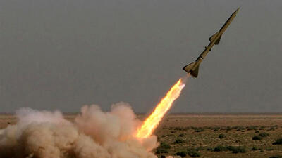 انصارالله یمن از « موشک قدر » اولین موشک بالستیک ضدکشتی ایران استفاده می کند؟