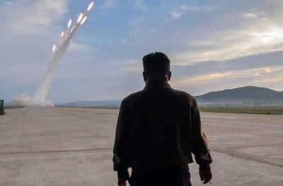 کره شمالی با شلیک ۱۸ موشک به کره جنوبی هشدار داد