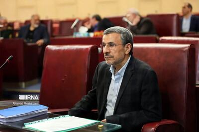 احمدی‌نژاد کی برای ثبت نام به وزارت کشور می‌رود؟