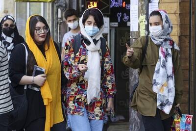 خوانندگان کیهان نگران بروز اختلاف در جامعه بر سر حجاب شدند!