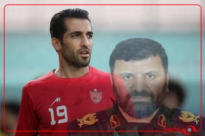 ادای احترام بازیکنان پرسپولیس به شهید موسوی