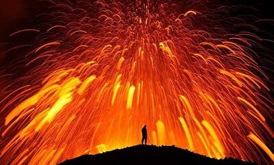 ویدیو / فوران شگفت‌انگیز آتشفشان در ایسلند