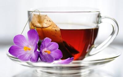 ۵ خواص بی‌نظیر چای زعفرانی
